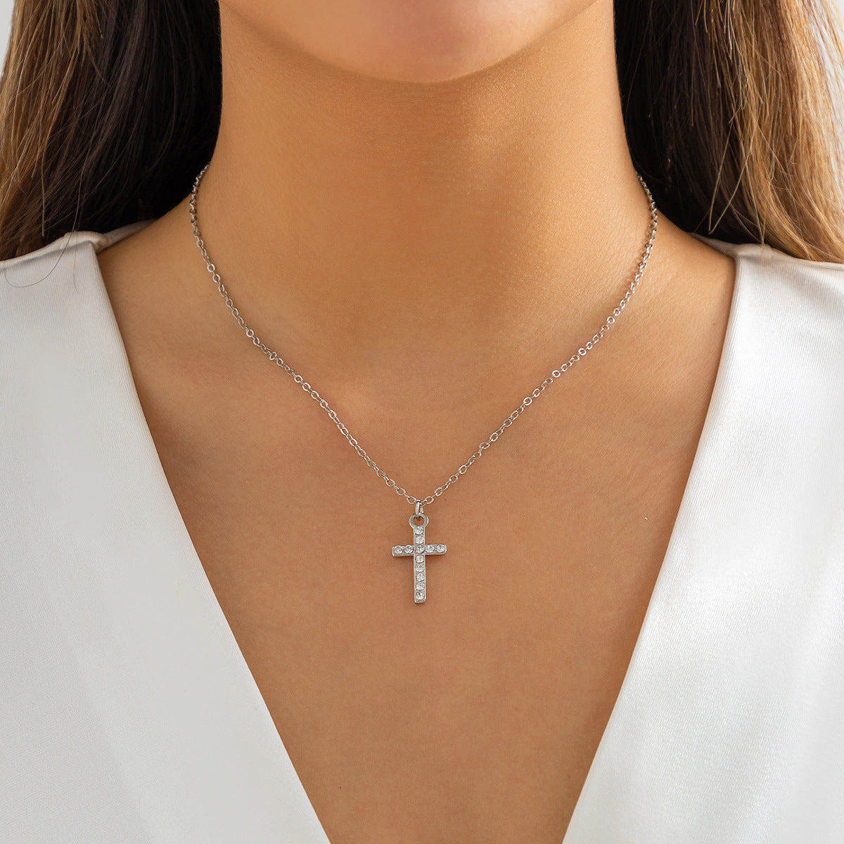 Planderful Vienna Verve Cross Pendant Necklace For Women Colored Thin Chain Micro Inlaid Elegant Statement Jewelry