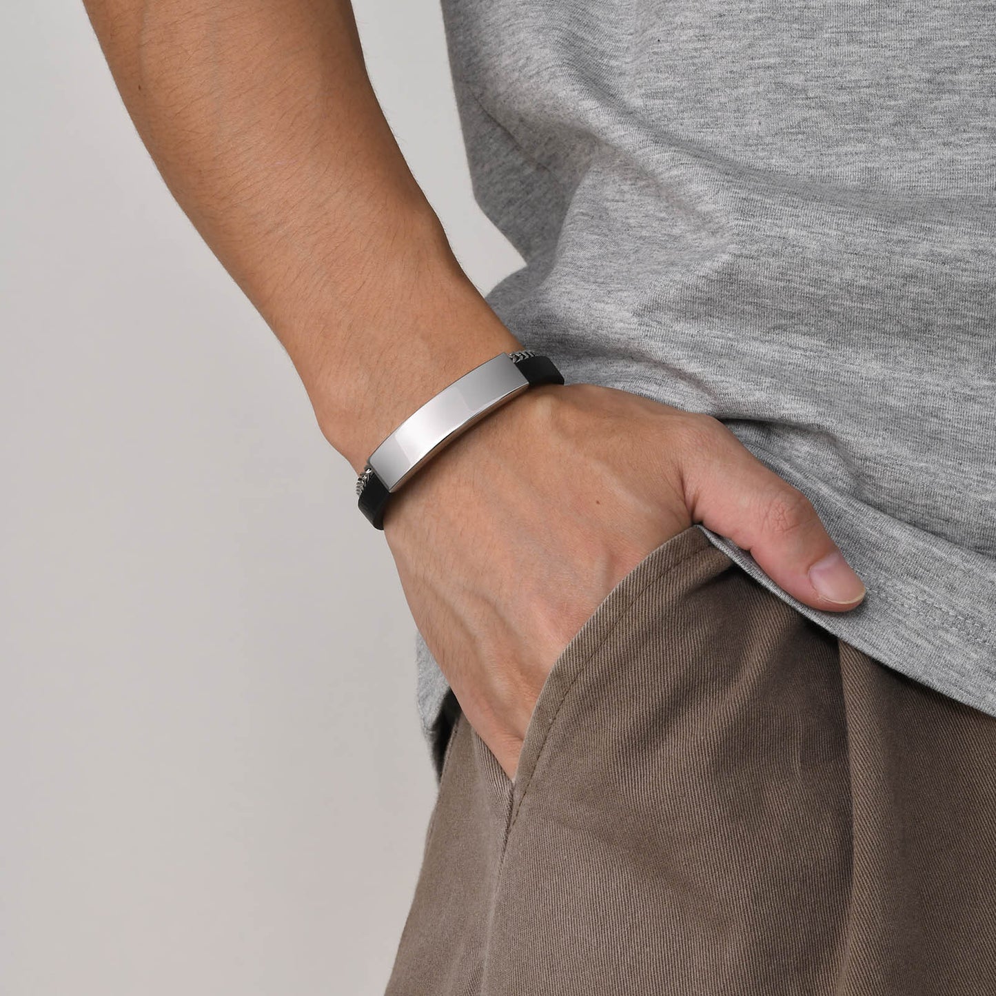 European And American Stainless Steel Magnetic Buckle Keel Chain Curved Leather Bracelet Steel Color For Men