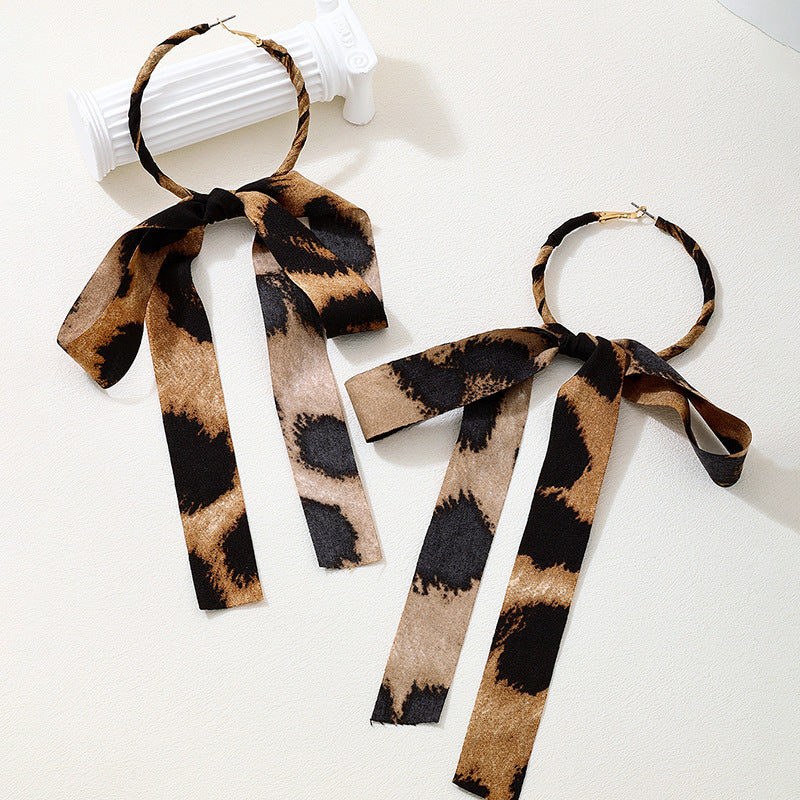 Planderful Vienna Verve Earrings – Fashionable Leopard Print Design