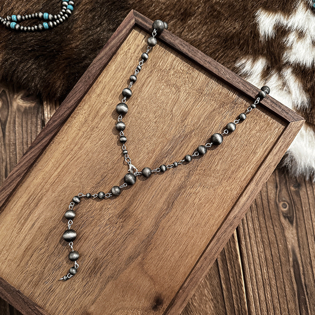 Planderful Vienna Verve Necklace – Trendy Retro Beaded Design