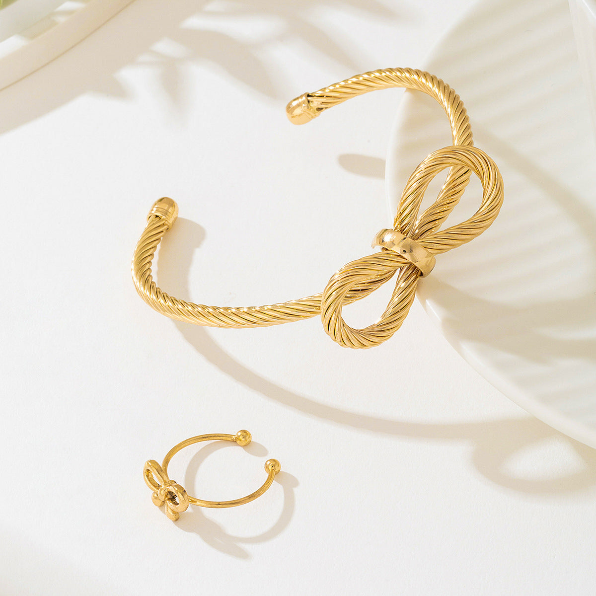 Planderful Vienna Verve Jewelry Set – Simple and Versatile Metal Design