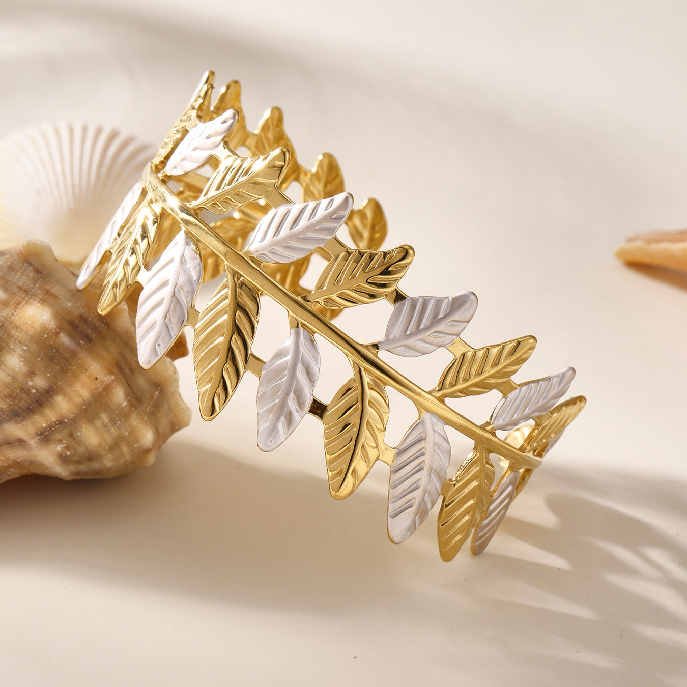Planderful Two Tone Leaf Opening Bracelet For Women Elegant