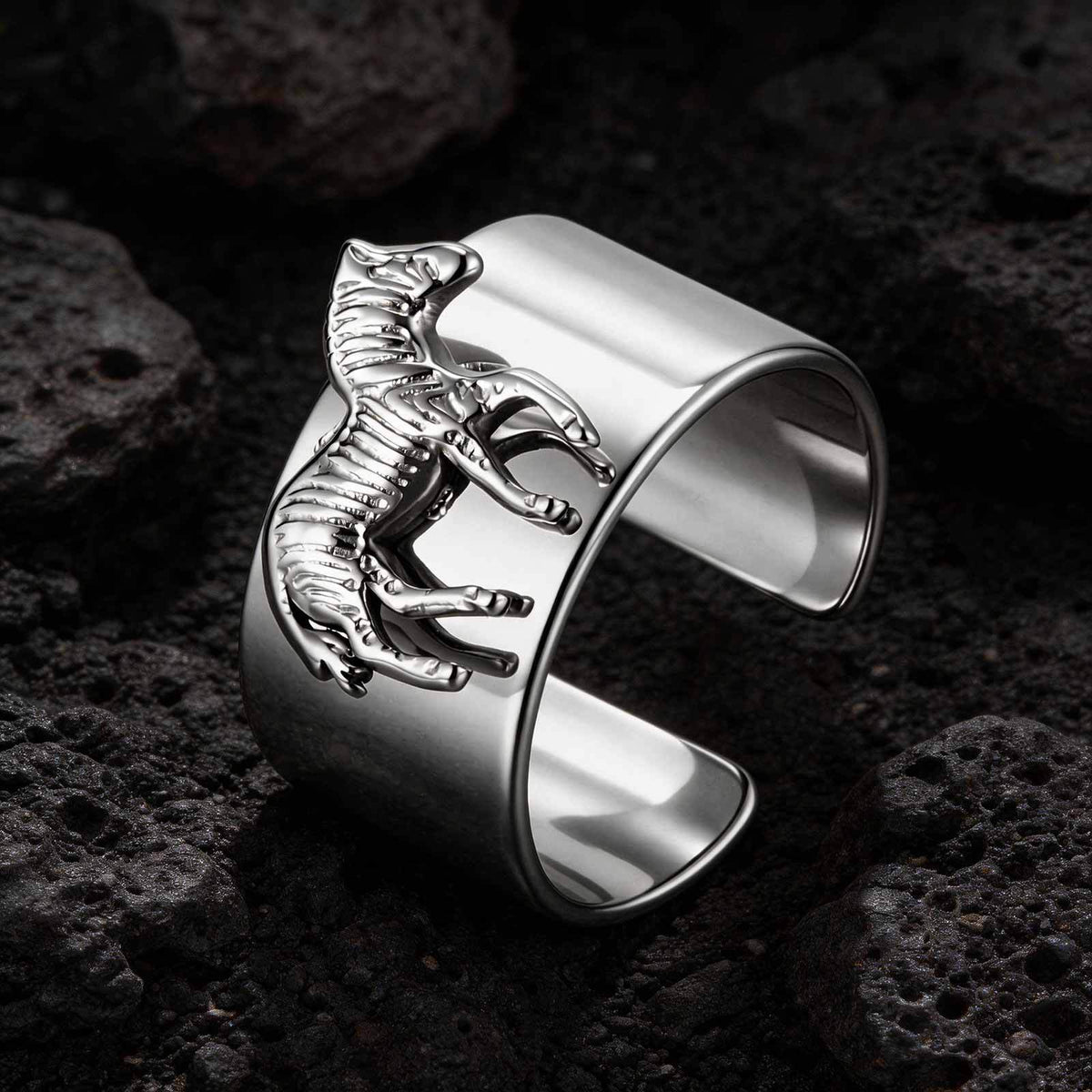 Spring & Summer Unique Index Finger Ring Stainless Steel Spider Opening Horse