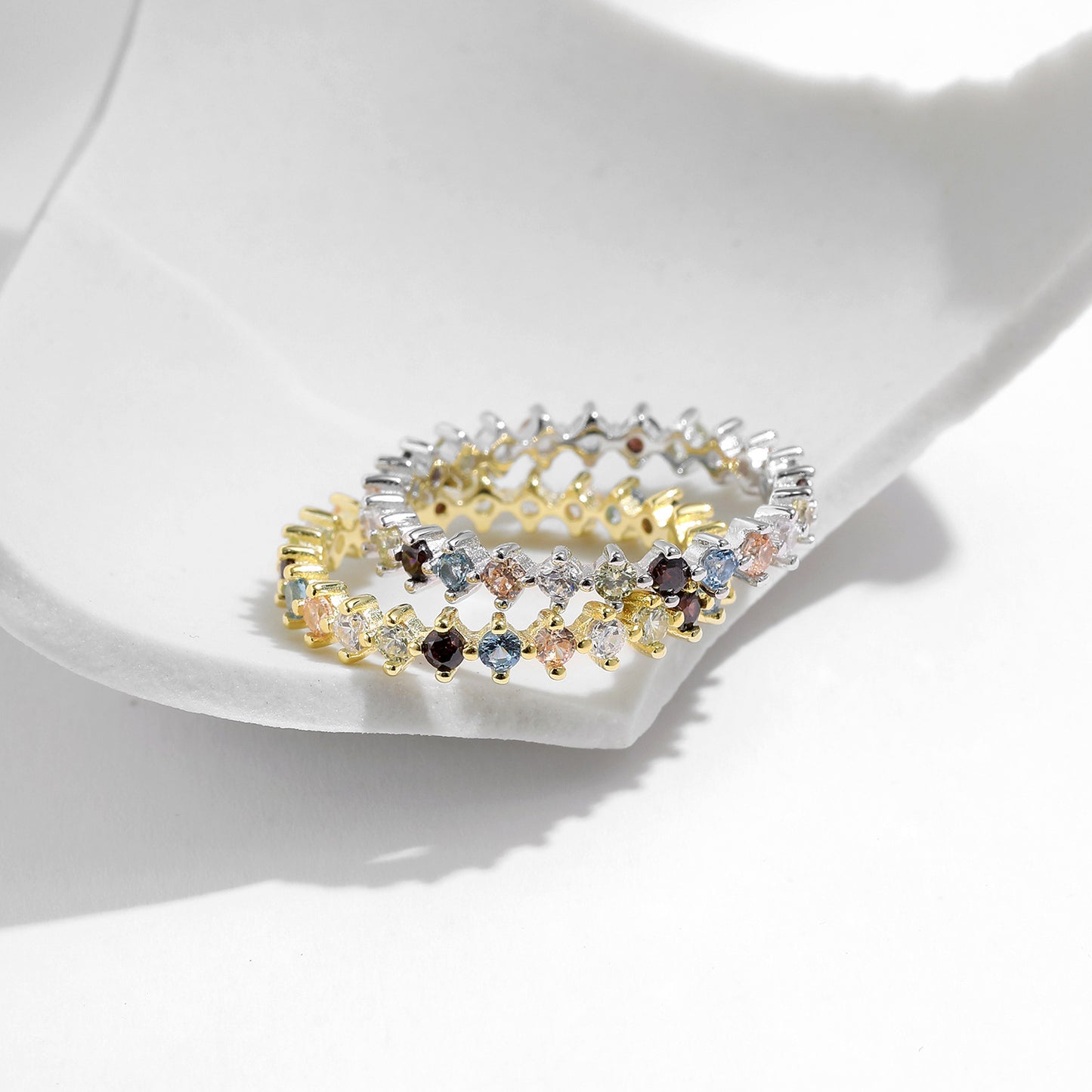 Planderful Everyday Genie Ring – Elegant Sterling Silver with Vibrant Zircon