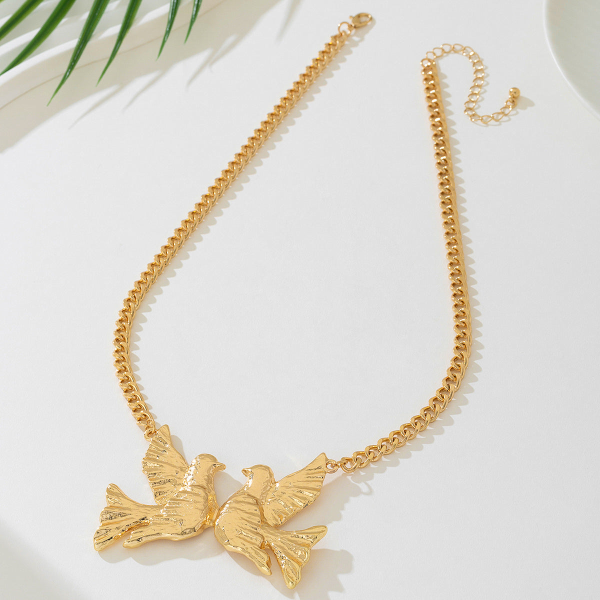 Planderful Vienna Verve Necklace – Exaggerated Fun Hip-Hop Design