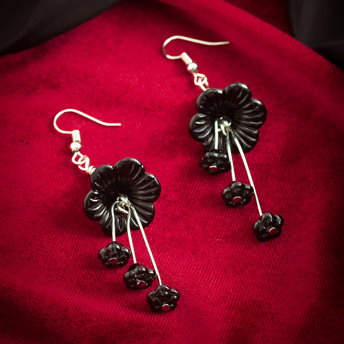 Horn Flower Tassel Earrings with Imitation Crystals - Europe and US Gothic Fashion Statement Piece for Halloween