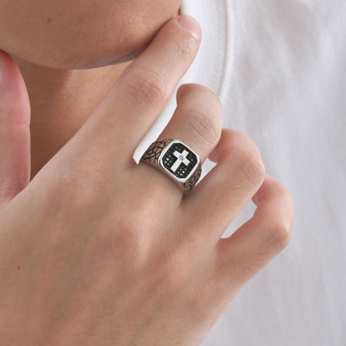 Stainless Steel Men's Zircon Cross Casting Ring – Europe & America