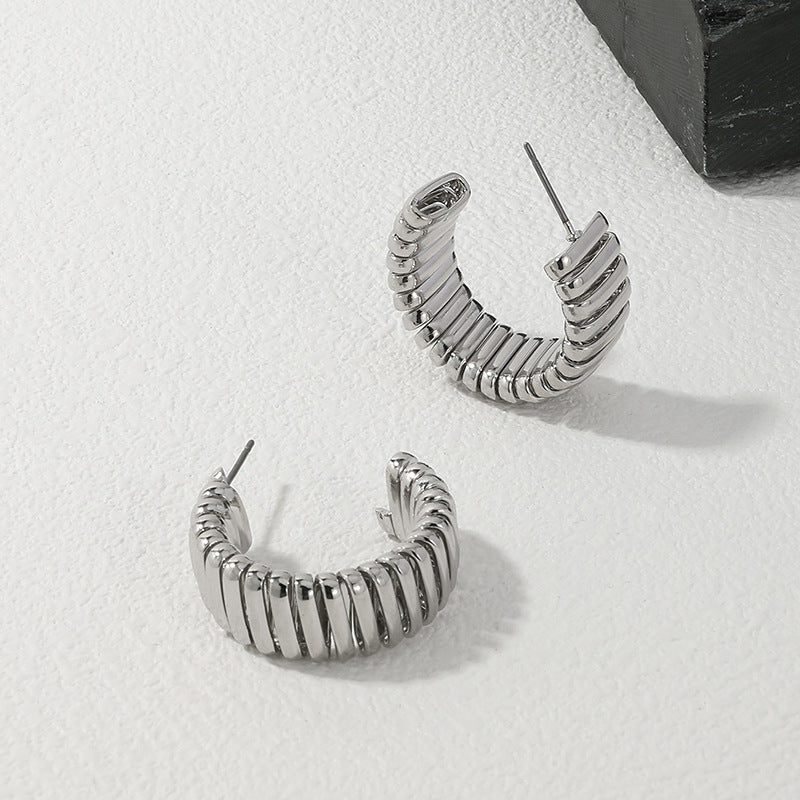 Chic Chain Link Earrings with a Twist - Vienna Verve Collection