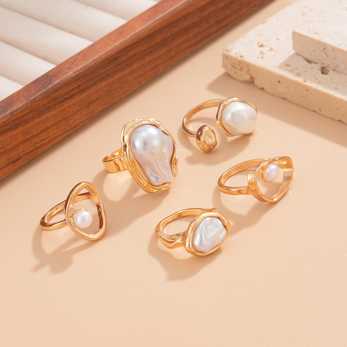 Planderful Imitation Pearl Ring Retro Baroque Statement Jewelry For Women Elegant Vintage Inspired