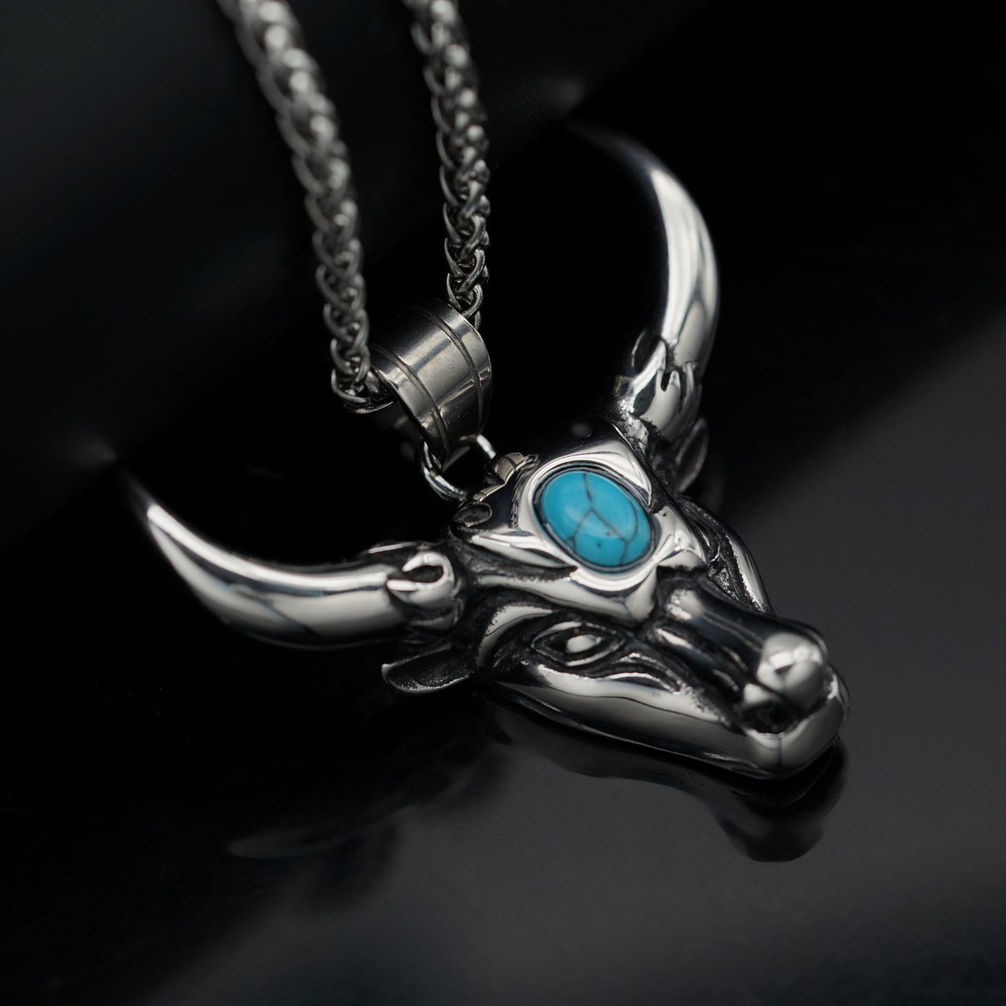 Steel Necklace – Vintage Turquoise Bull Head Pendant For Men Punk Rock Accessory