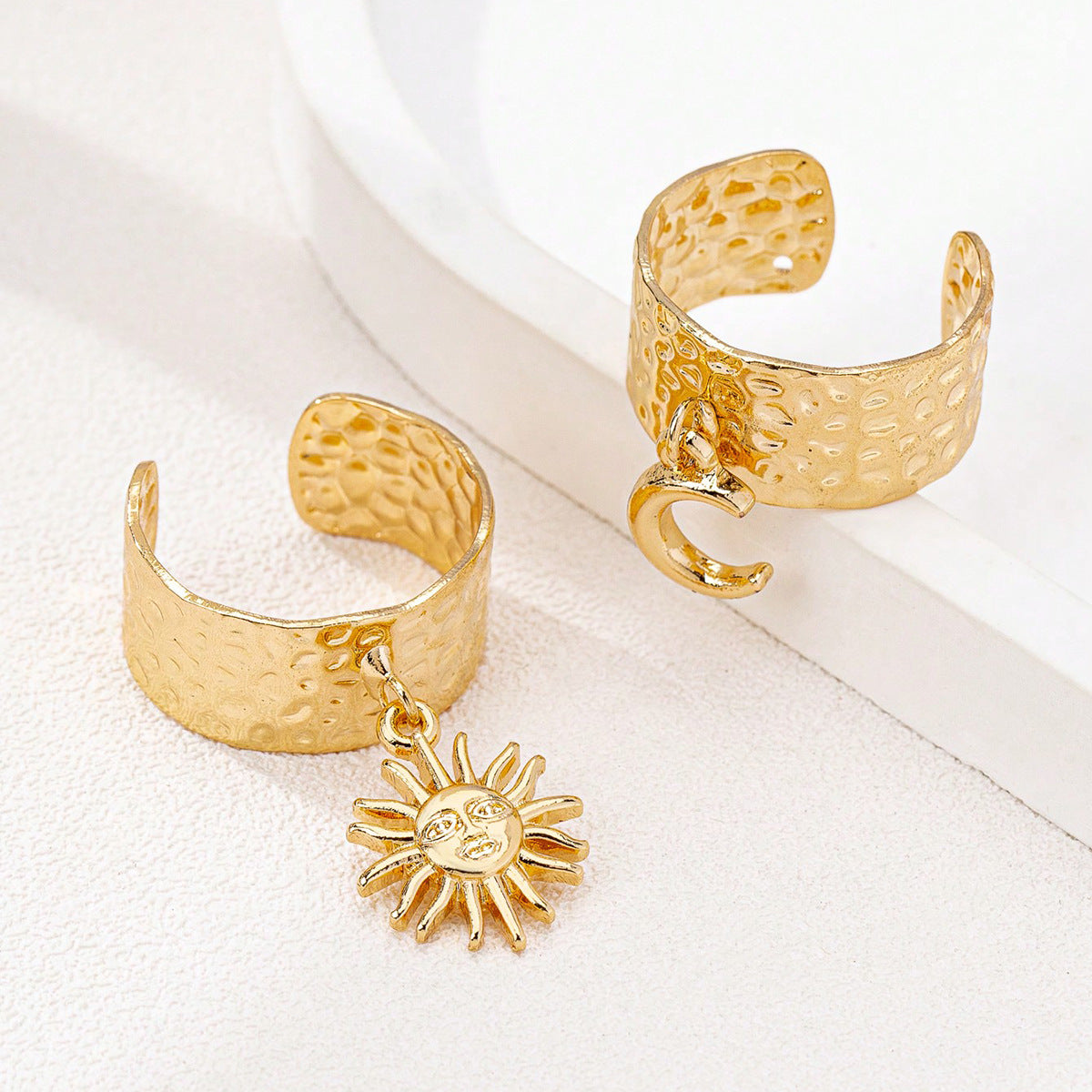 Fashionable Metal Texture Star Moon Ring Set for Women