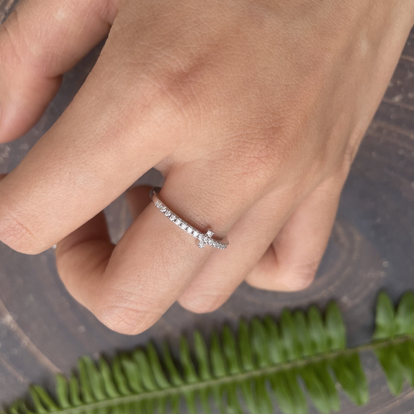 Planderful Moissanite Cross Ring Sterling Silver S925 For Ladies Sparkling Daily Wear D VVS 3EX