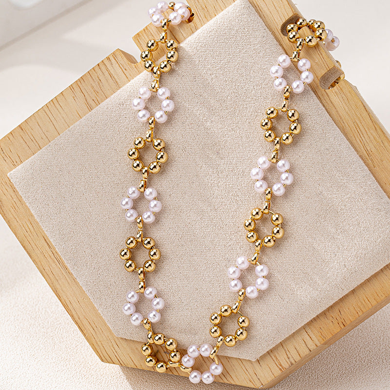 Planderful Vienna Verve Necklace – Elegant Imitation Pearl Design