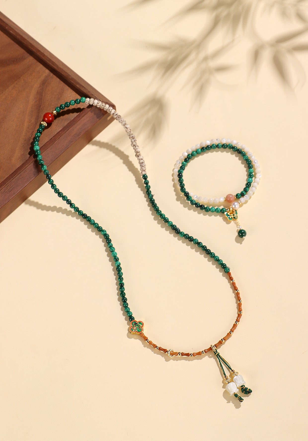 Planderful Fortune's Favor Bracelet – Elegant Gemstone and Pearl Design