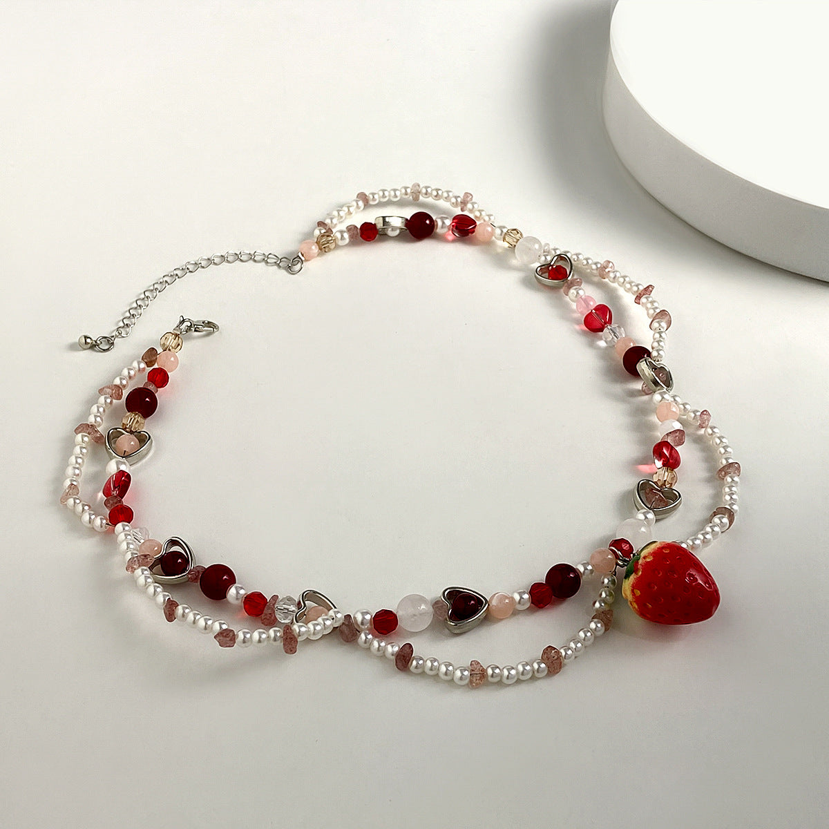Planderful Vienna Verve Necklace – Elegant Imitation Pearl Design