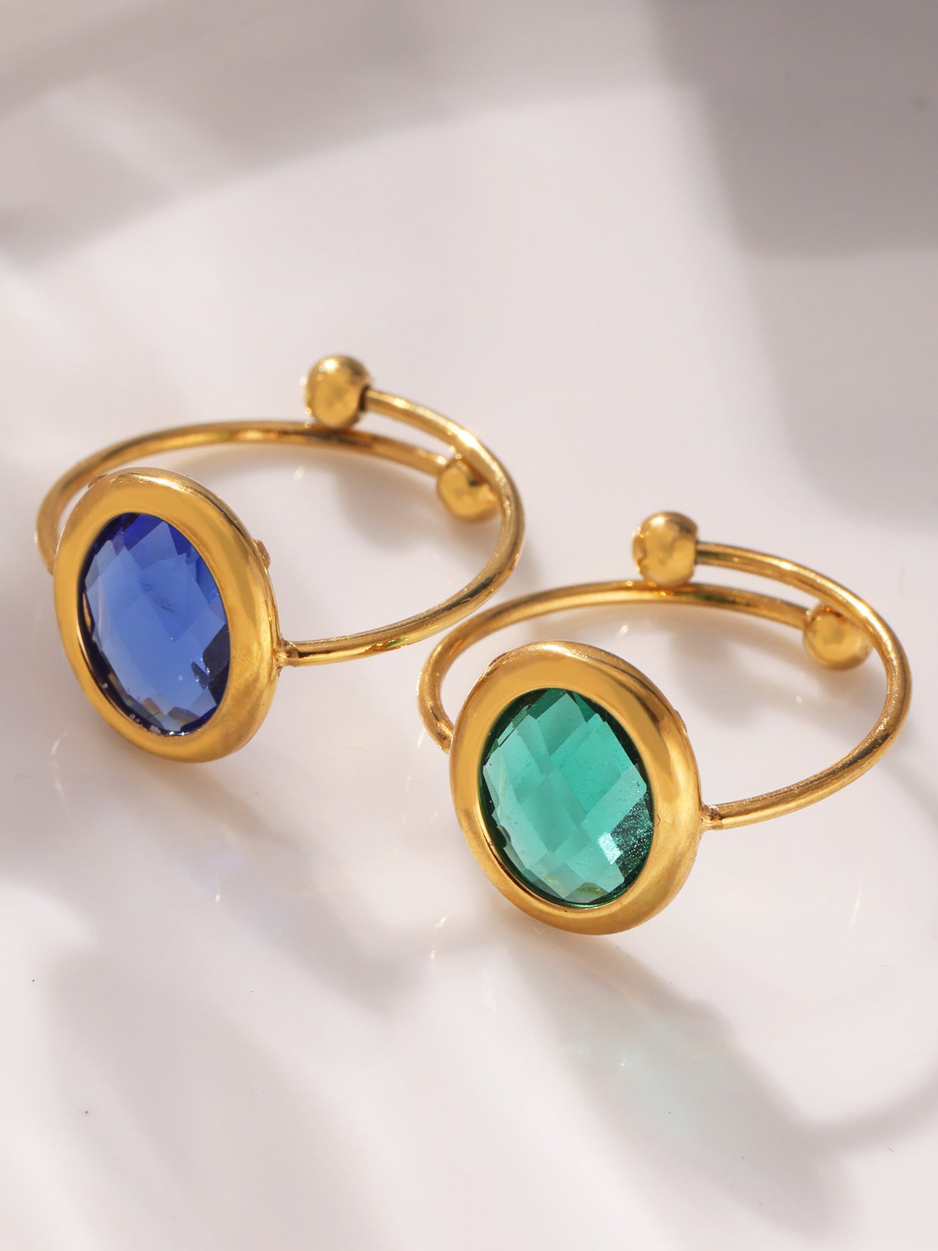 Planderful Glass Ball Index Finger Ring Gold Plated Women