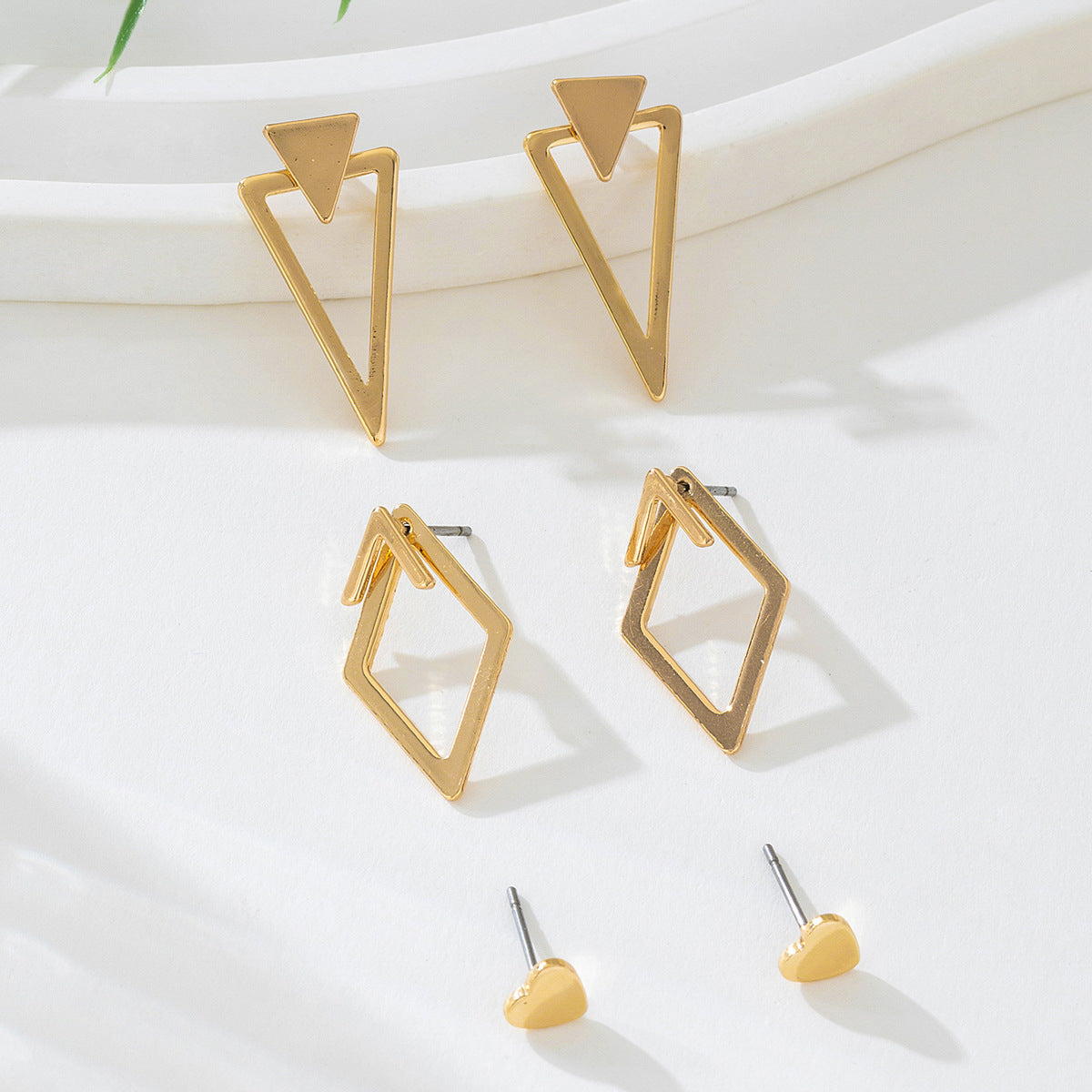 Planderful Vienna Verve Earrings Set – Stylish Multi-Element Design