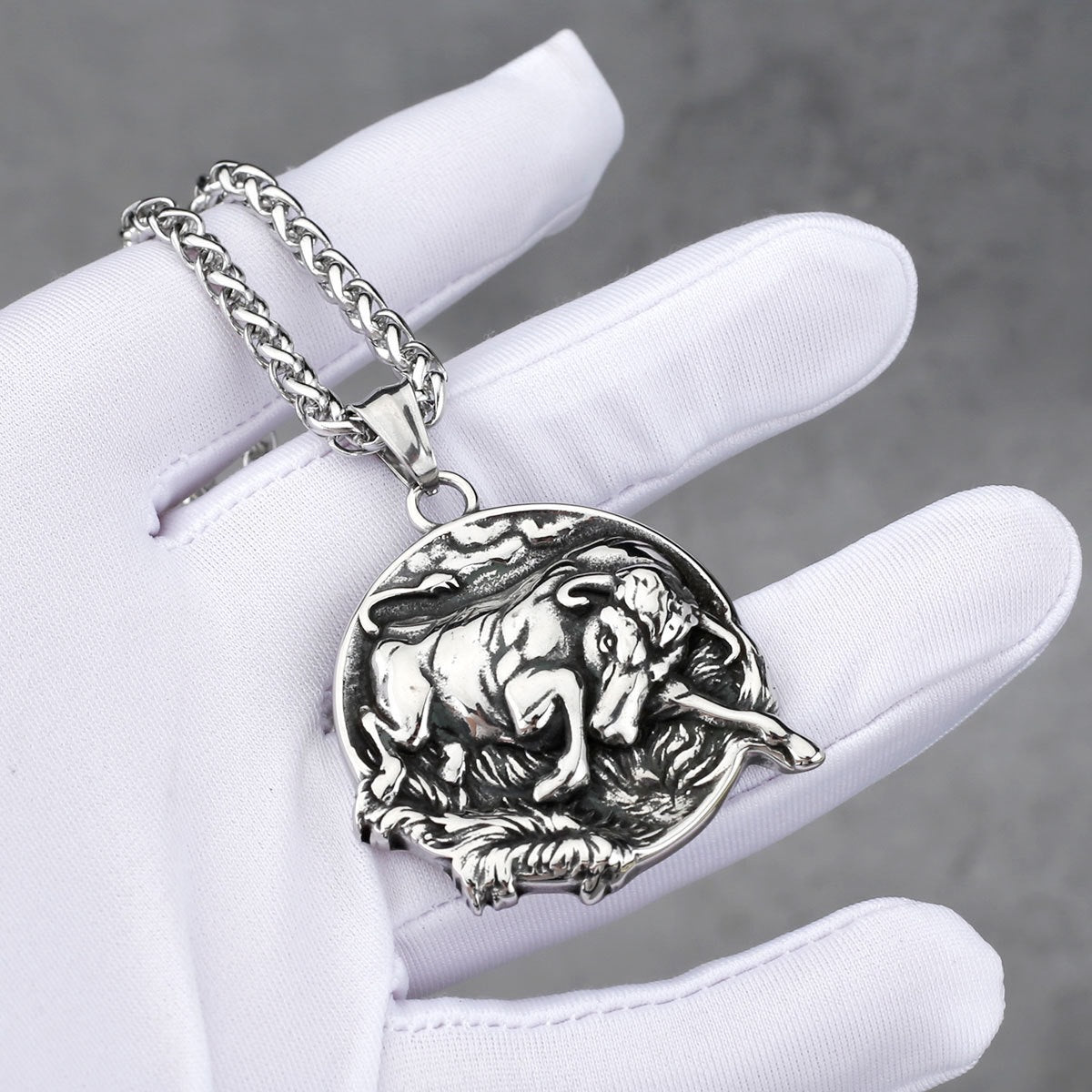 1. Planderful Titanium Steel Pendant Necklace For Men Retro Punk Style European And American Gift