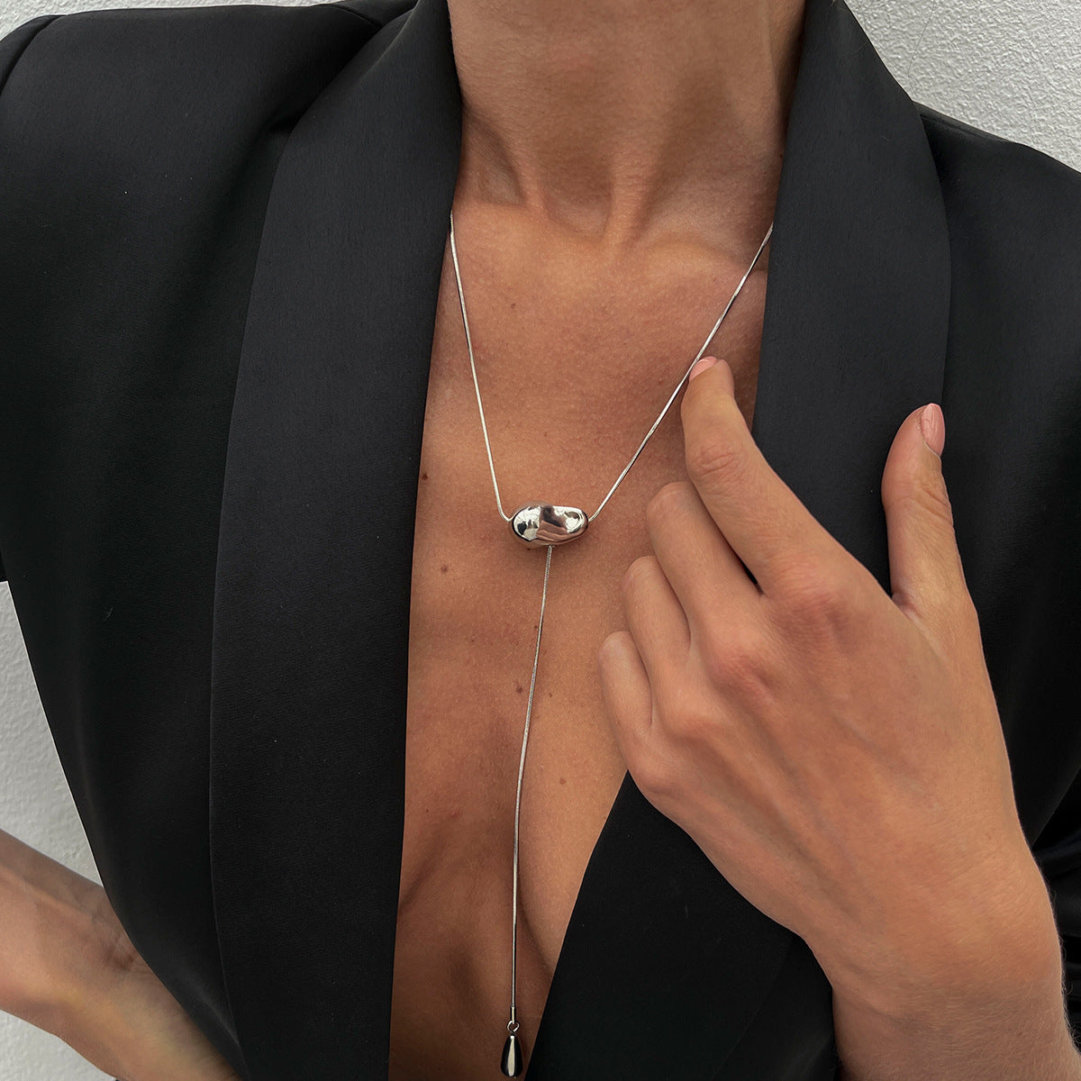 Feng Shui Drop-Shaped Pendant Liquid Irregular Pull Long Necklace