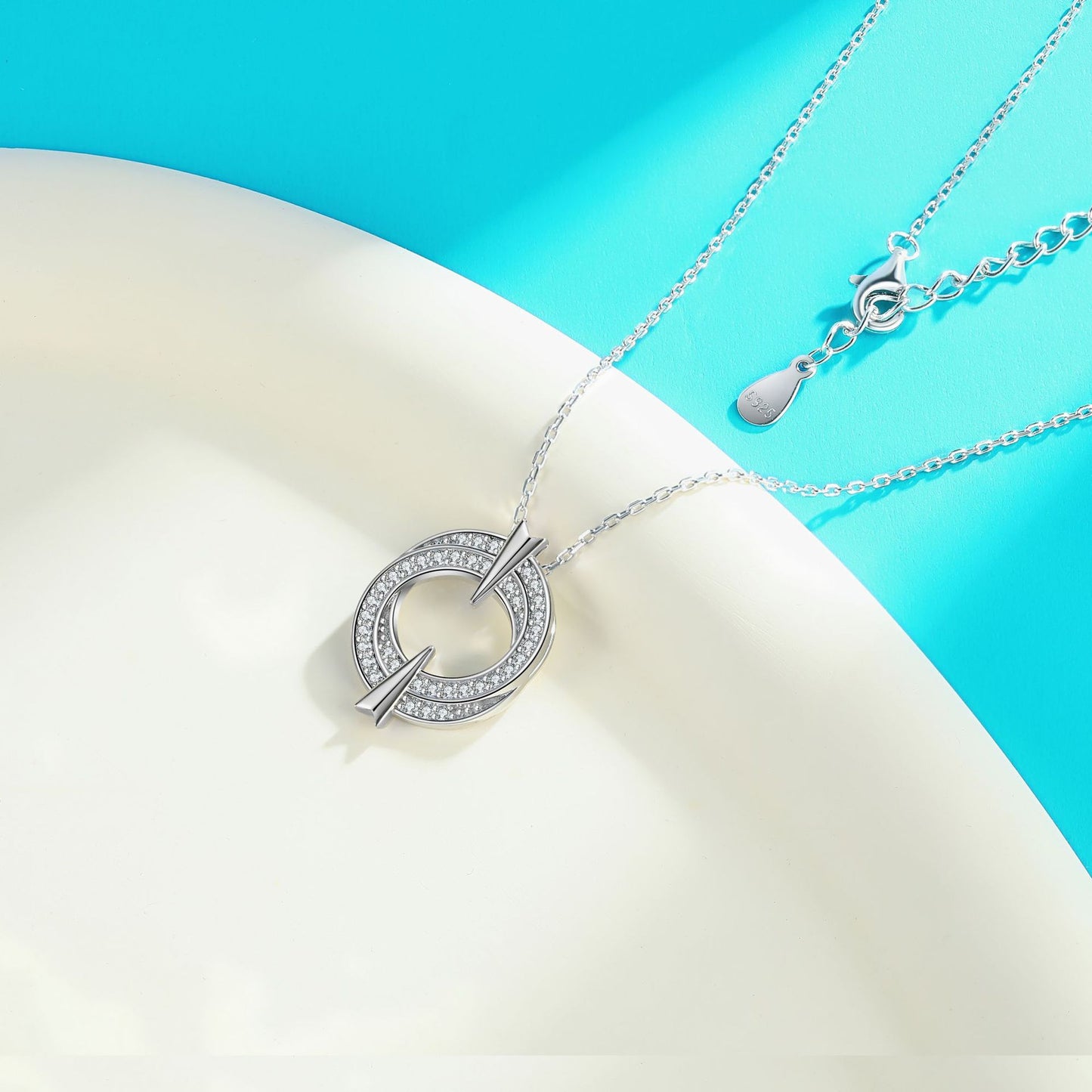 New European And American S925 Sterling Silver Necklace Women's Versatile High-End Double-Ring Round Silver Pendant Design Sense