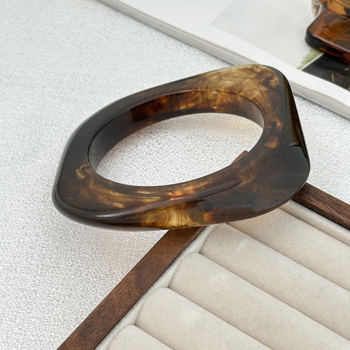 Wide Version Smudged Stone Pattern Semi-Transparent Bracelet Exaggerated Retro Special-Shaped Amber Tire