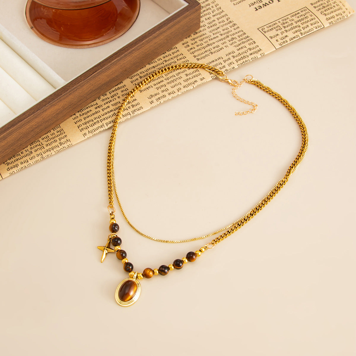 Vintage Merald-Style Tiger Stone Necklace Design With Layered Star-Shaped Sweater Chain Necklace