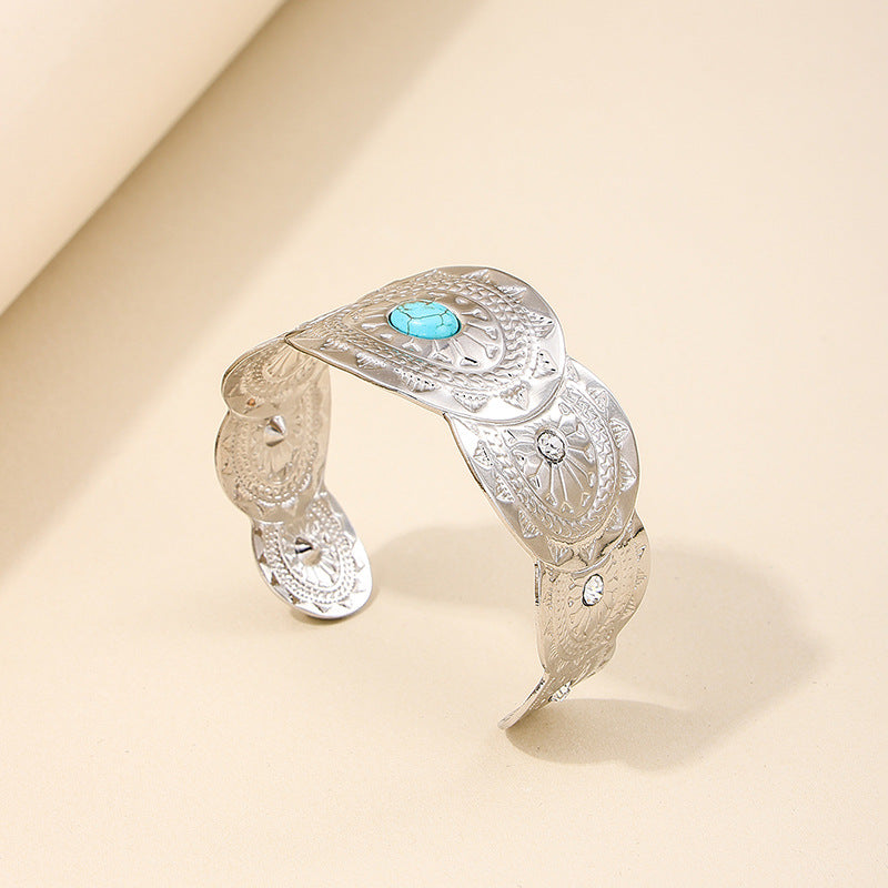 Glamorous Turquoise Totem Bracelet - Vienna Verve Collection