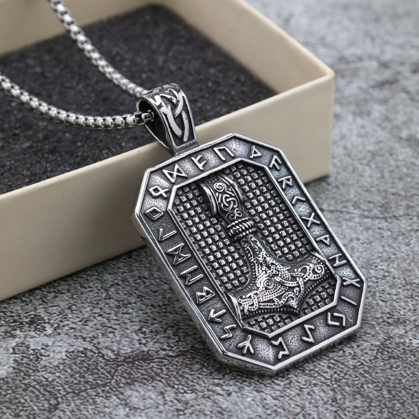 Planderful Viking Rune Pendant For Men Durable Retro Stainless Steel Norse Legacy Quake Medal