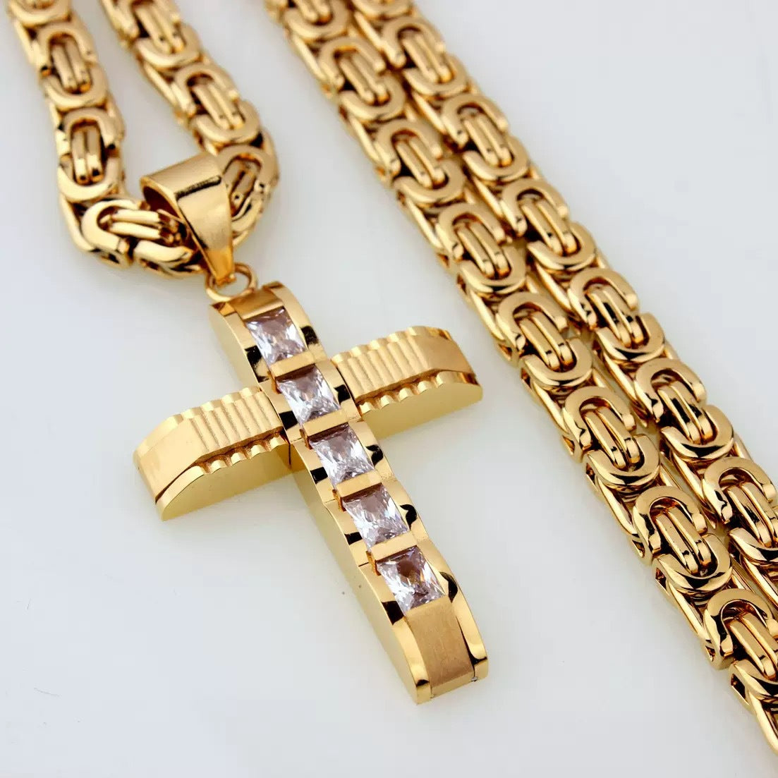 Planderful Everyday Genie Mens Stainless Steel Premium Cross Pendant Hip Hop Zircon Inlay