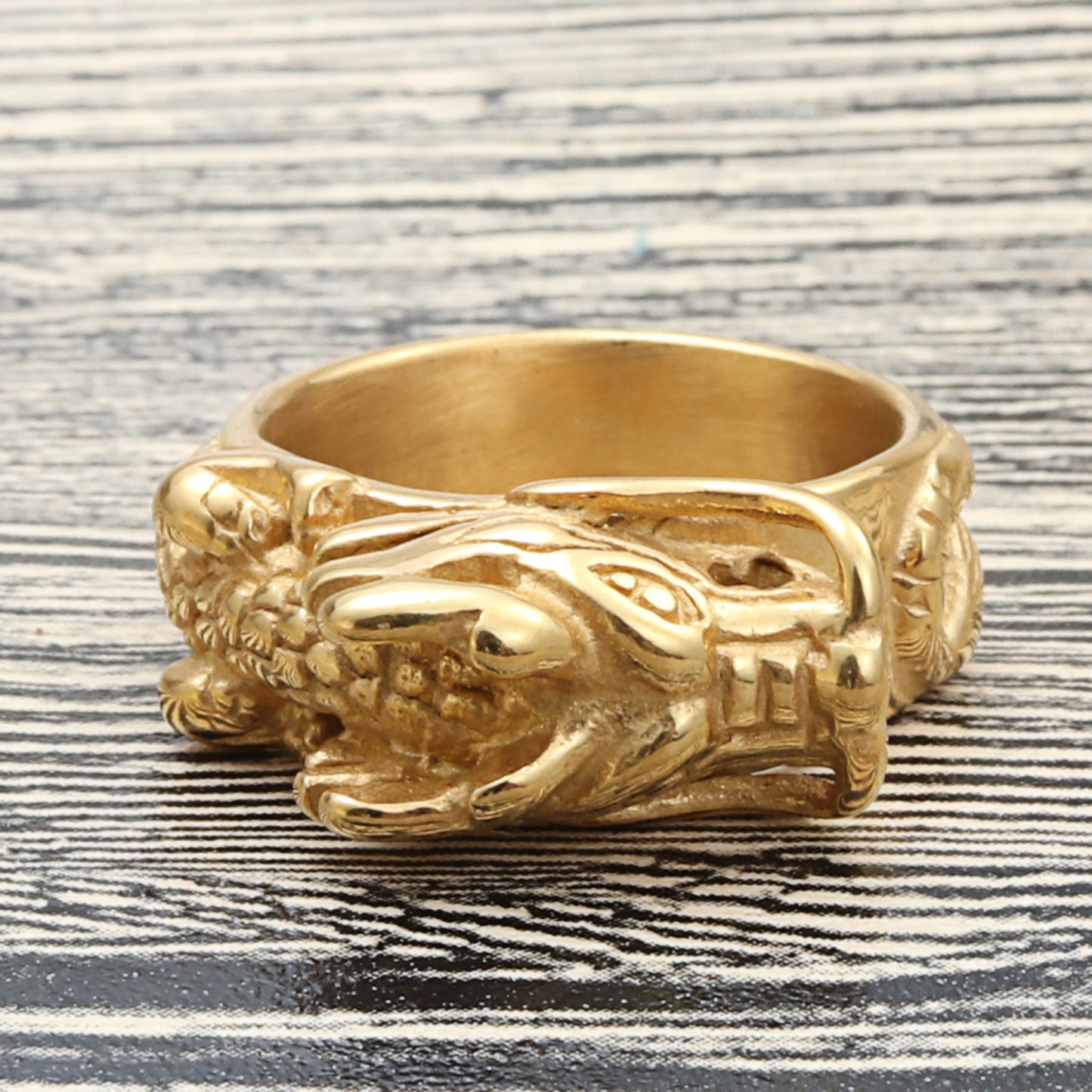 Titanium Steel Retro Dragon Head Ring for Men - Punk Trendy Design in Sizes 8-12
