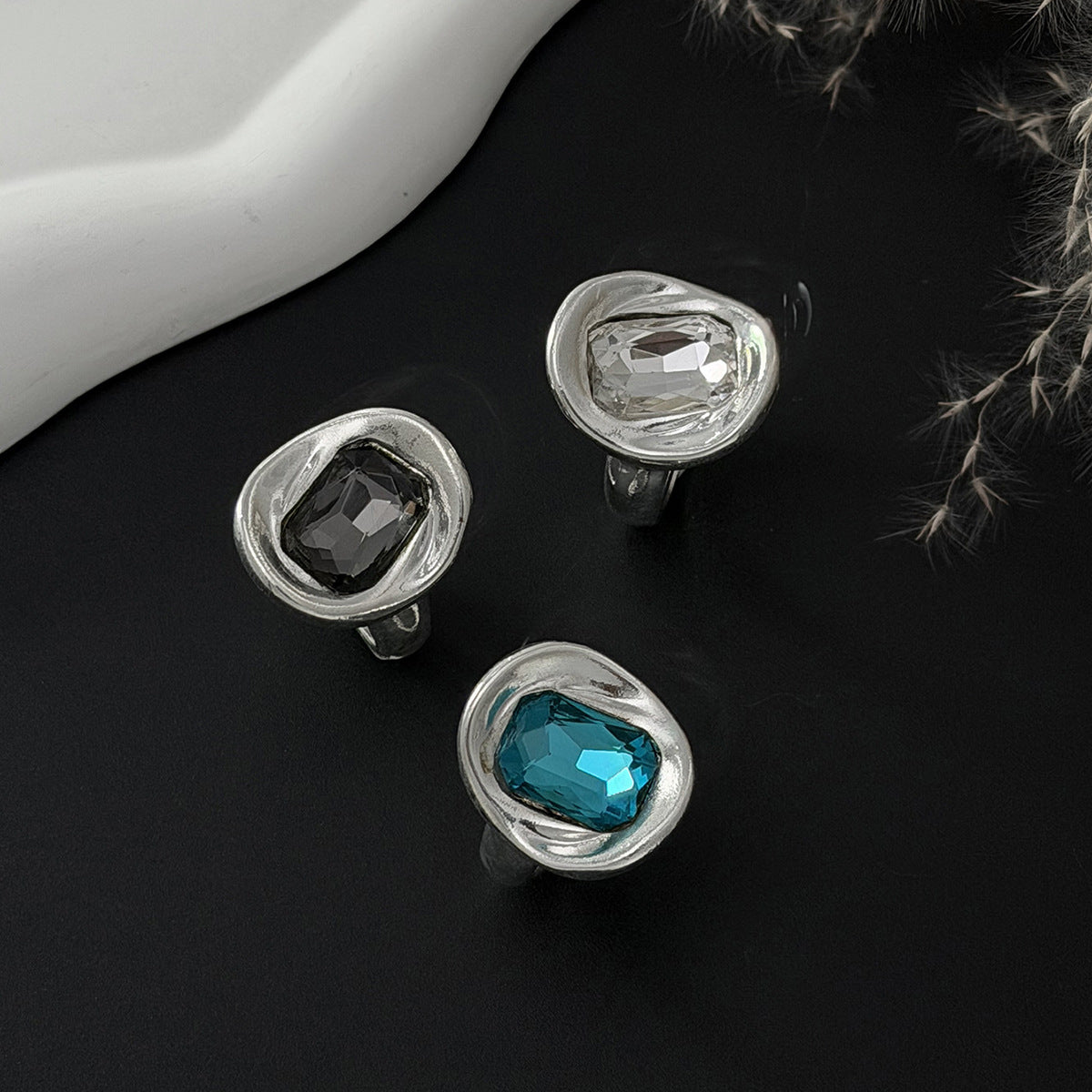 Planderful Vienna Verve Zircon Ring For Women Elegant Cross Design Silver Geometric Statement Jewelry