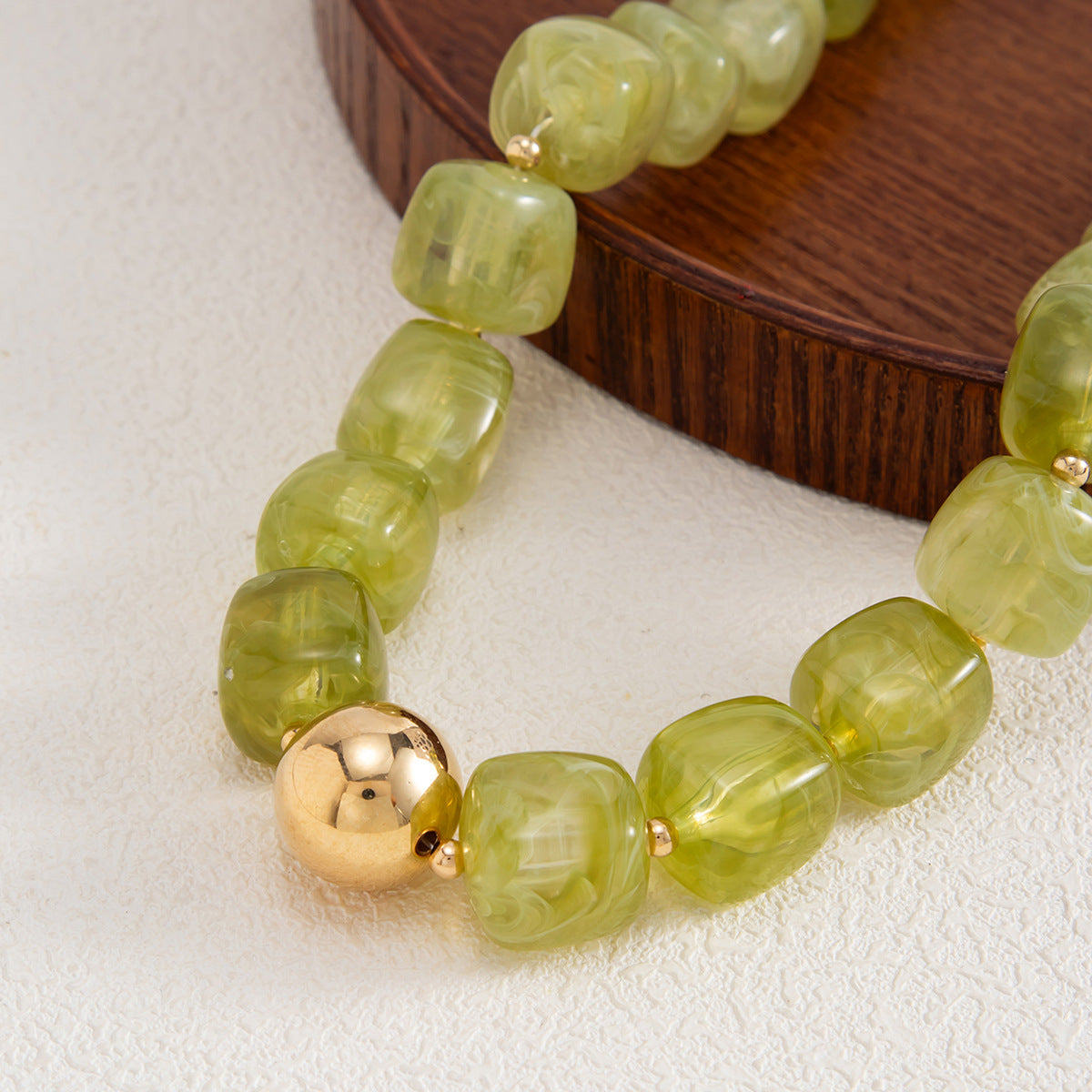 Design Color Resin Beaded Necklace Holiday Style Smudged Multi-Color Collarbone Necklace