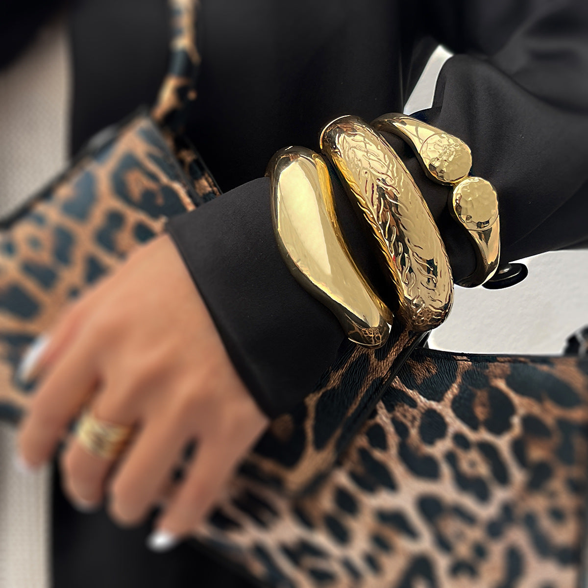 Planderful Vienna Verve Bracelet – Exaggerated Glossy Design