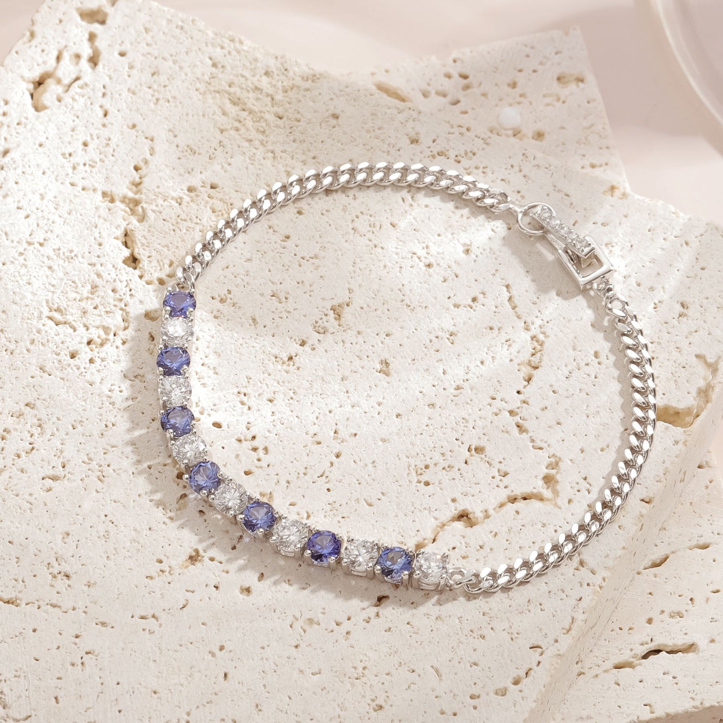 Premium Temperament Lab Grown Sapphire Moissanite Bracelet