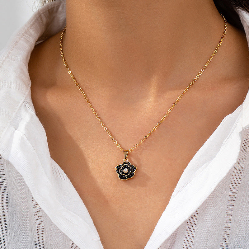 Planderful Vienna Verve Necklace – Stylish Metal Camellia Design