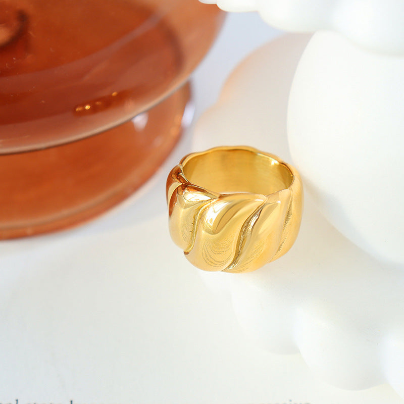 Threaded Wave Pattern Ring - Stylish Titanium Steel 18K Gold Plated Jewelry