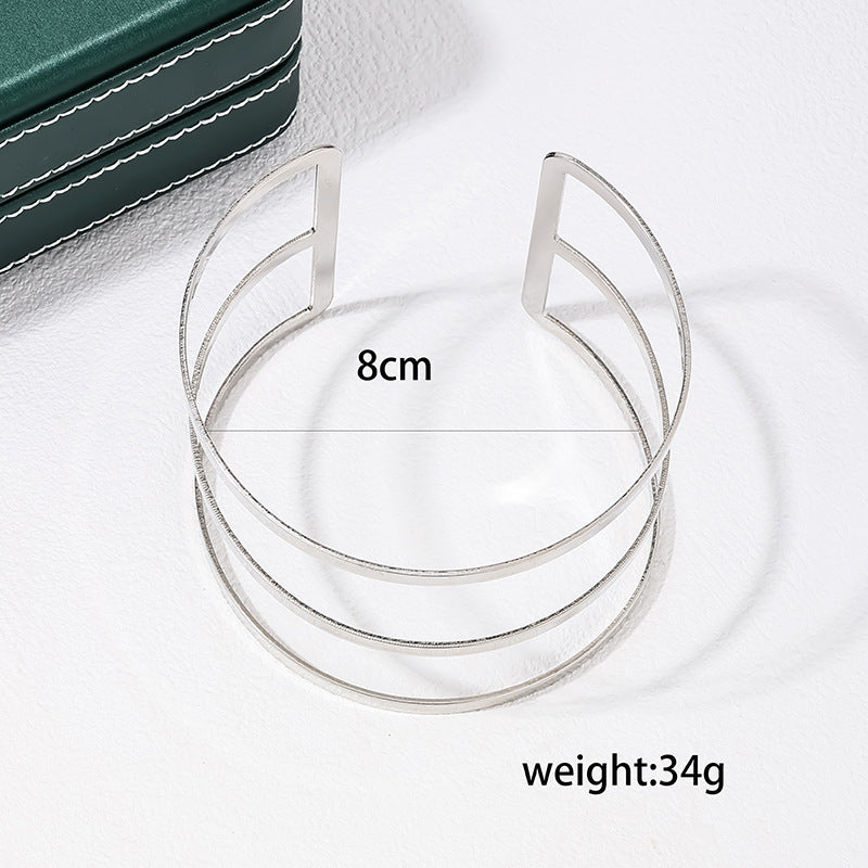 Luxury Retro European Inspired Arm Bracelet for Women - Vienna Verve Collection