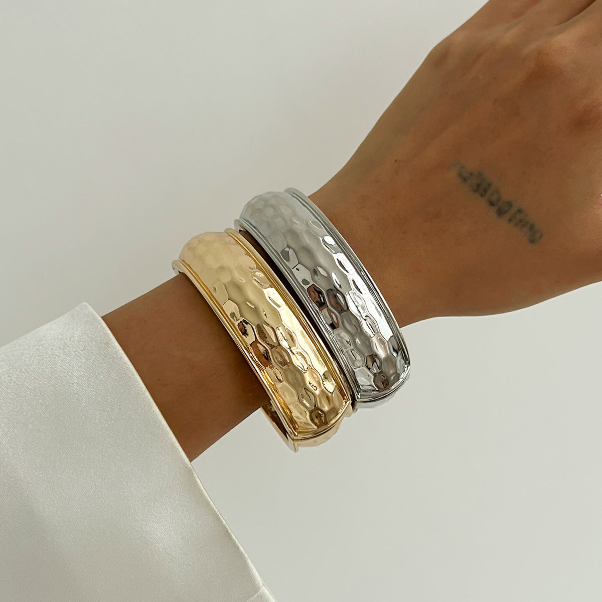 Bracelet Planderful Vienna Verve For Women Open Bang Minimalist Versatile Statement Jewelry
