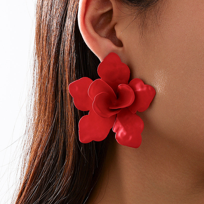 Planderful Vienna Verve Earrings – Exaggerated Big Flower Design