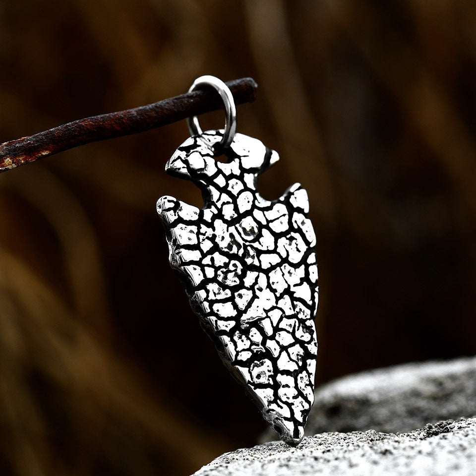 Nordic Viking Compass Pendant in Titanium Steel - Retro Men's Accessory for European and American Style