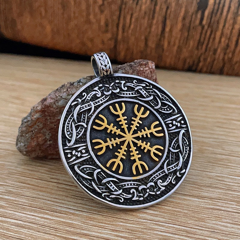 Planderful Viking Compass Pendant Necklace Titanium Steel for Men Durable Symbol of Guidance Norse Style Gift