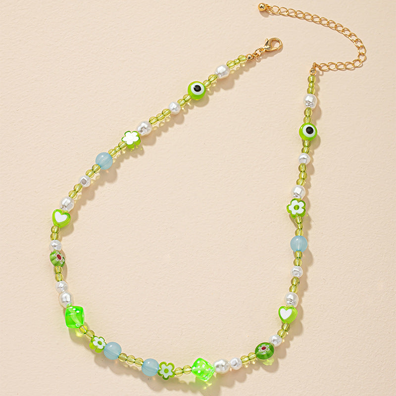 Green Glass Flower Choker Necklace with Niche Design