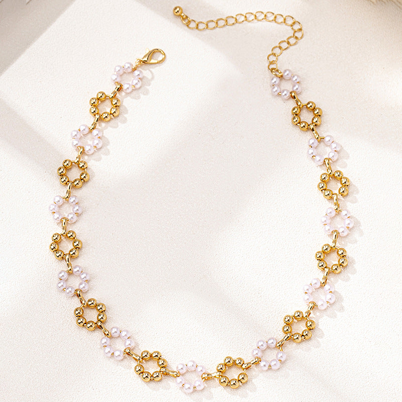 Planderful Vienna Verve Necklace – Elegant Imitation Pearl Design