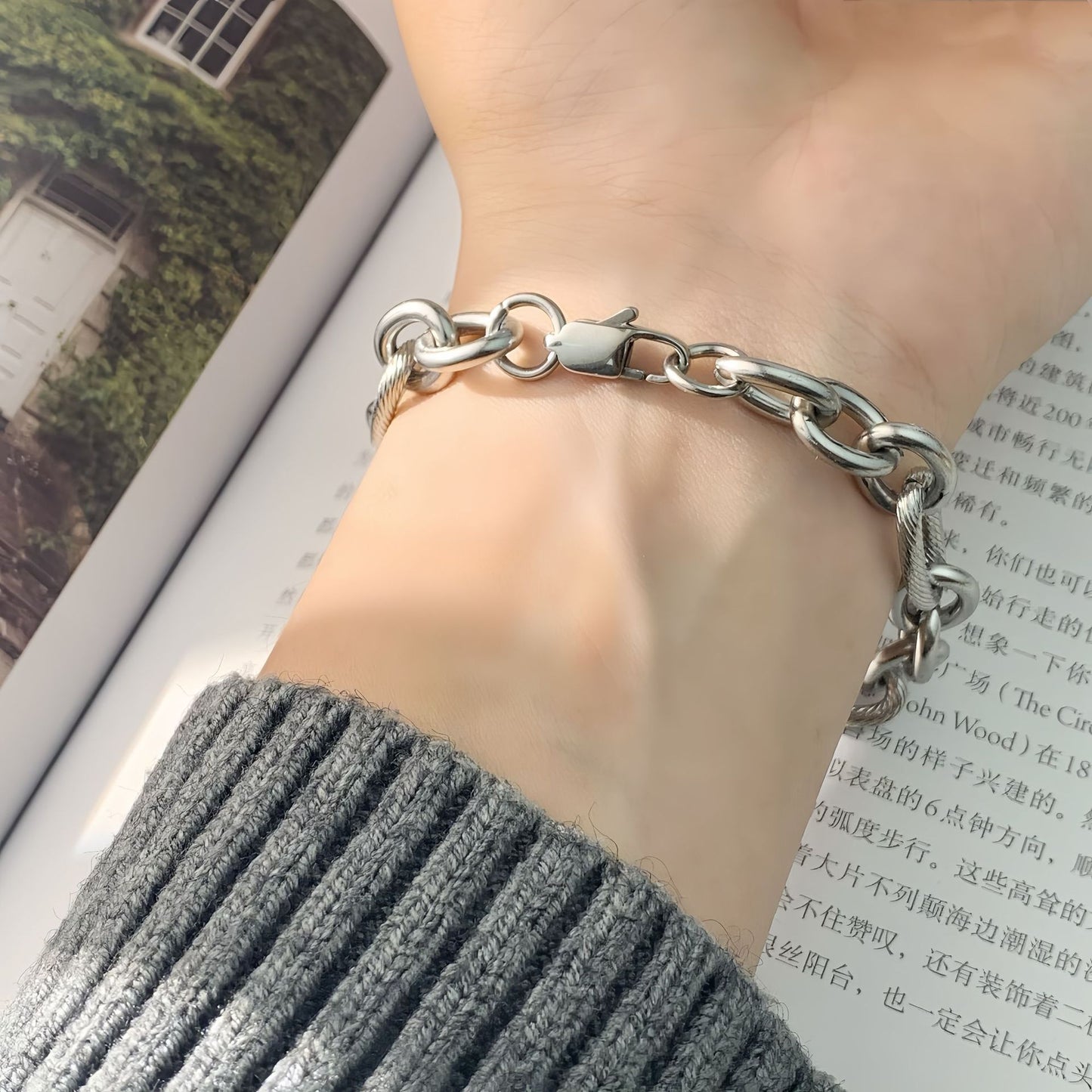 Planderful Jewelry Stainless Steel Oval Bracelet