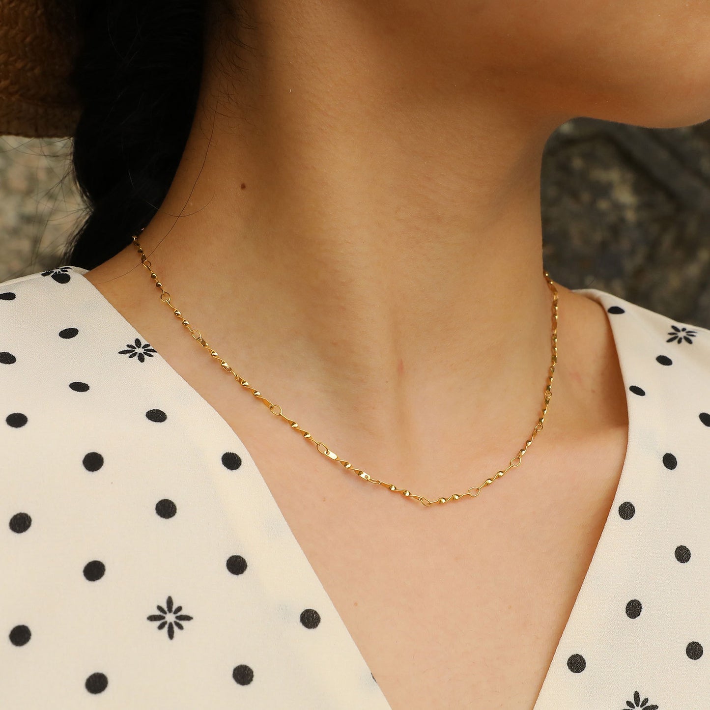 Necklaces Stainless Steel Spiral Knot Necklace Golden Lady