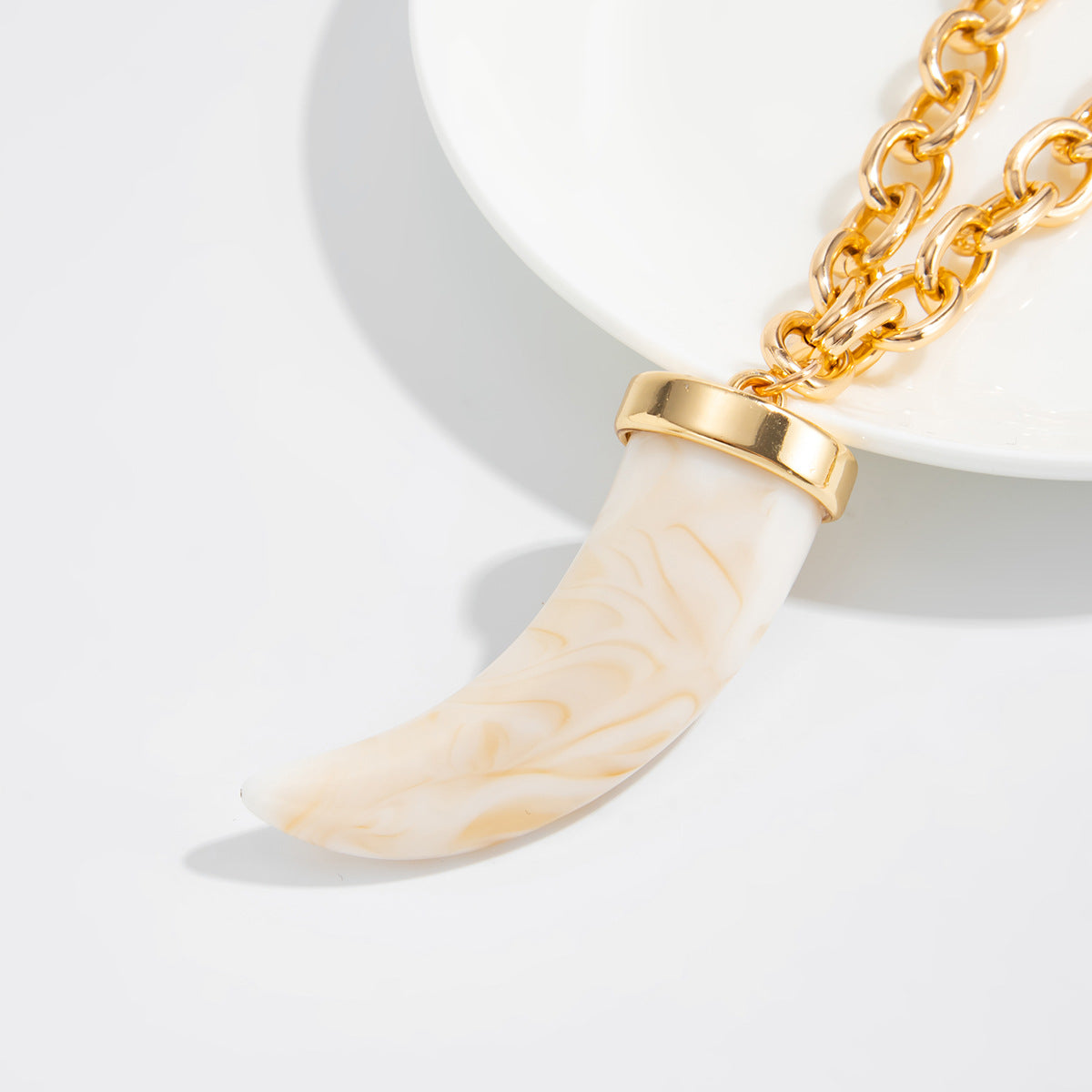 Resin Wolf-Tooth Pendant Necklace