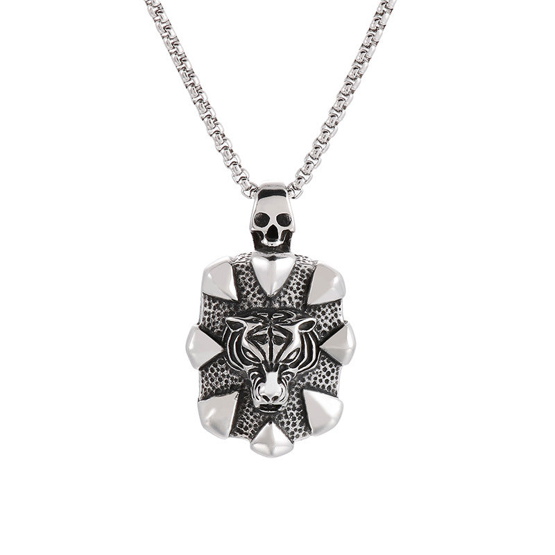 Trendy Retro Skull Army Pendant with Exaggerated Tiger Head Design, Halloween Inspired Titanium Steel Men's Necklace