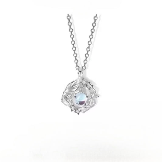 Planderful Sterling Silver Blue Eucalyptus Bird Necklace Luxurious Collarbone Chain Gift for Girlfriend