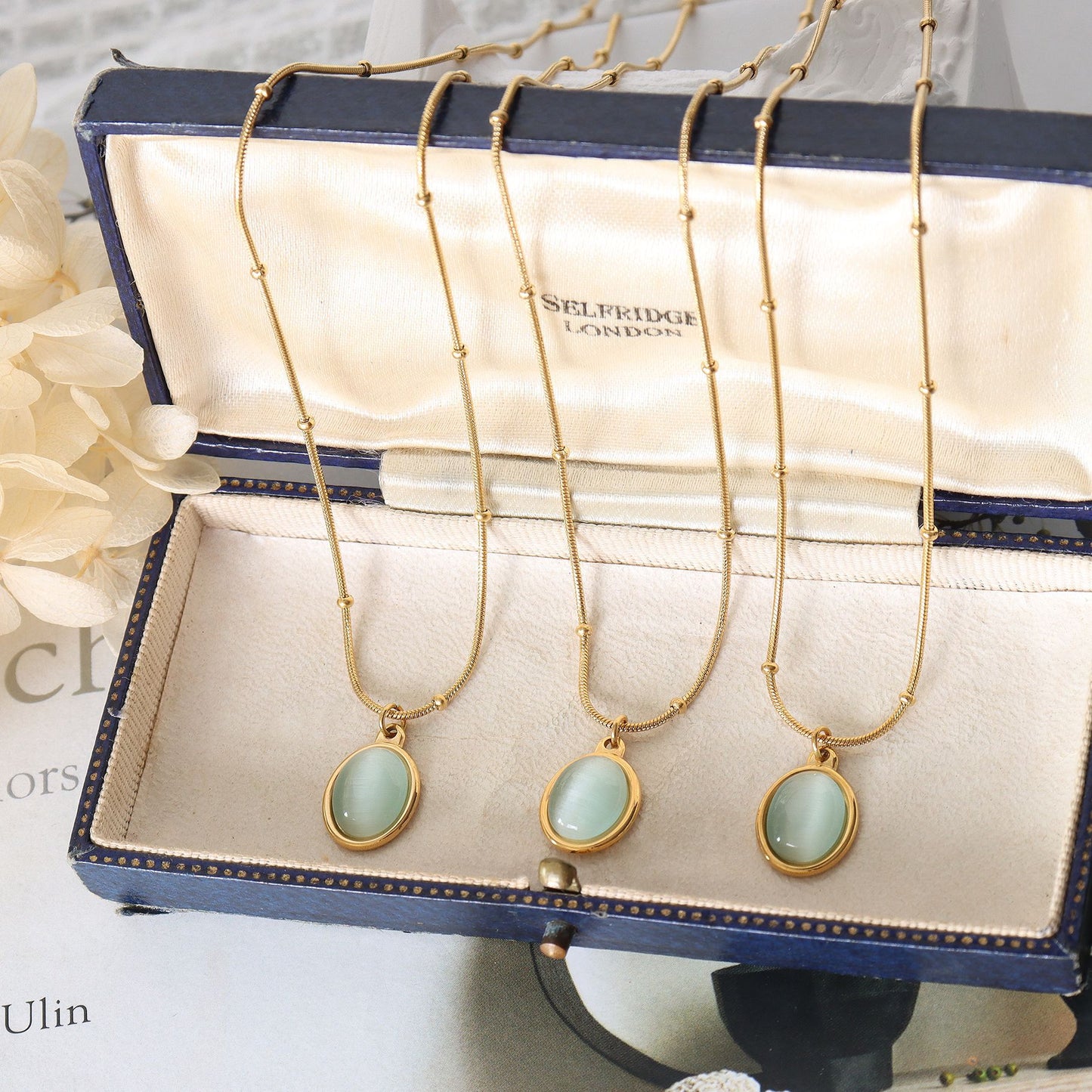 Luxurious 18k Gold Plated Chain Necklace with Cat's Eye Stone Pendant for Women