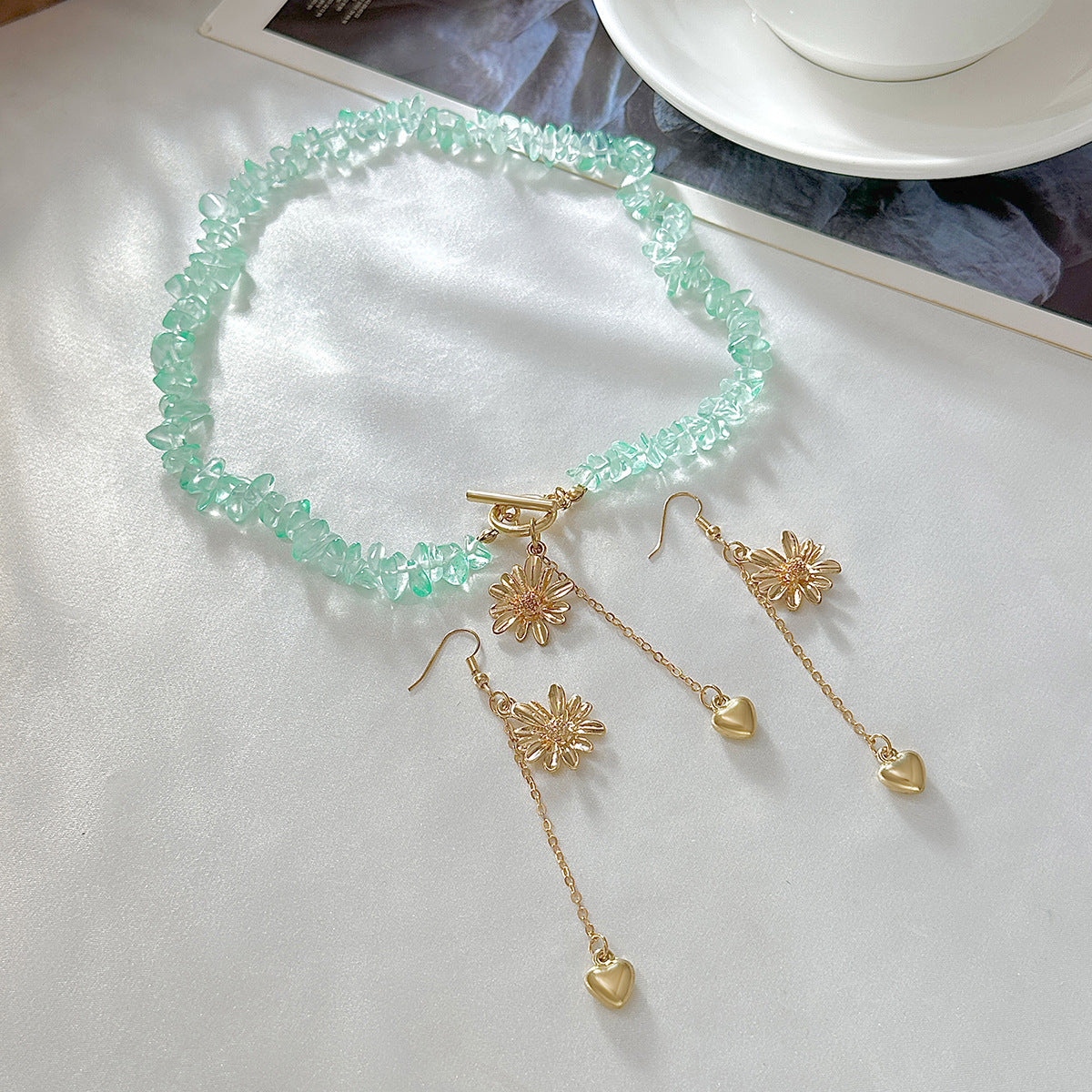 Daisy Heart Gemstone-Style Necklace Set